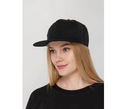 Бейсболка Snapback с прямым козырьком, черная