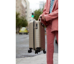 Чемодан Lightweight Luggage S, бежевый