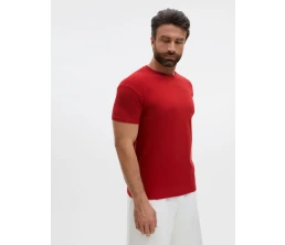 Футболка унисекс Regent 150, вишнево-красная