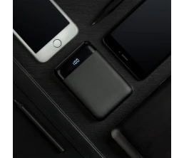 Внешний аккумулятор Uniscend Full Feel 10000 мАч с индикатором, черный