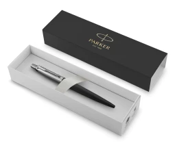 Шариковая ручка Parker Jotter Essential, Satin Black CT, стержень: M, цвет чернил : blue или black