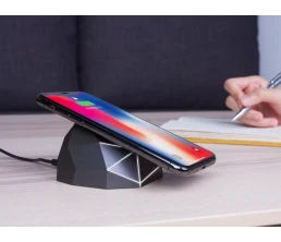 Док-станция «Geo Dock» с быстрой беспроводной зарядкой, черный с белой подсветкой. XOOPAR