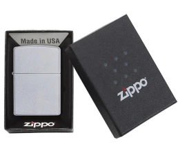 Зажигалка ZIPPO Classic с покрытием Satin Chrome™, латунь/сталь, серебристая, матовая, 38x13x57 мм