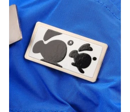 Значок Magnet Matto, серебристый