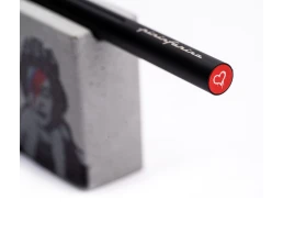 Набор Pininfarina Banksy Lizzy Stardust: карандаш SMART с бетонной подставкой