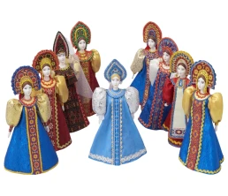 Подарочный набор: кукла фарфоровая, чай 