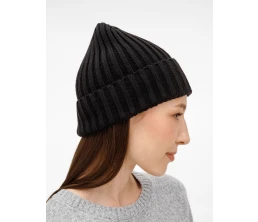 Шапка Faculty, черная