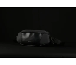 Наплечная сумка KORIN FlipSling 32х16х10 см, черная