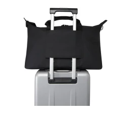 Спортивная сумка для ноутбука с диагональю экрана 15,6 дюйма Turner, изготовленная из переработанных материалов согласно стандарту GRS - сплошной черный Спортивная сумка для ноутбука с диагональю экрана 15,6 дюйма Turner, изготовленная из переработанных материалов согласно стандарту GRS - сплошной черный