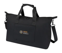 Спортивная сумка для ноутбука с диагональю экрана 15,6 дюйма Turner, изготовленная из переработанных материалов согласно стандарту GRS - сплошной черный Спортивная сумка для ноутбука с диагональю экрана 15,6 дюйма Turner, изготовленная из переработанных материалов согласно стандарту GRS - сплошной черный