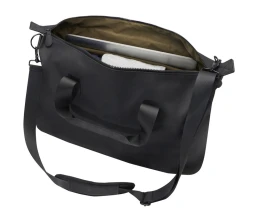 Спортивная сумка для ноутбука с диагональю экрана 15,6 дюйма Turner, изготовленная из переработанных материалов согласно стандарту GRS - сплошной черный Спортивная сумка для ноутбука с диагональю экрана 15,6 дюйма Turner, изготовленная из переработанных материалов согласно стандарту GRS - сплошной черный