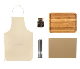 Подарочный набор для кухни с фартуком, подносом, мельницей и специями