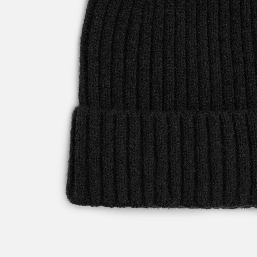 Шапка Laconi, черная Шапка Laconi, черная