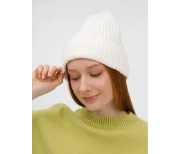 Шапка Laconi, молочно-белая Шапка Laconi, молочно-белая