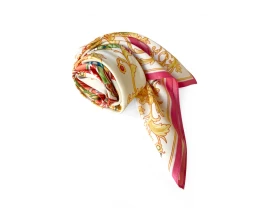 Платок «Собор Василия Блаженного» Платок «Собор Василия Блаженного»