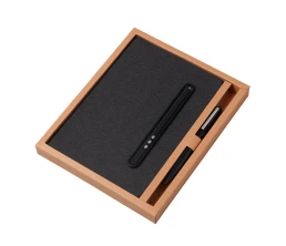 Набор блокнот А5 с магнитным держателем для ручки и подставкой для телефона и металлической шариковой ручкой 