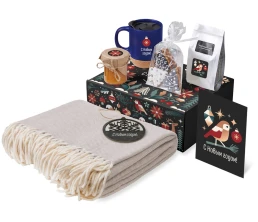 Подарочный набор «Re:Nest» с пледом, кружкой и вареньем