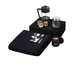 Подарочный набор c пледом, френчпрессом, чаем и медом, черный