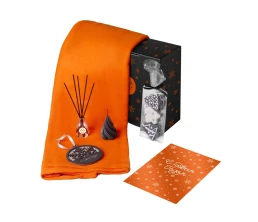 Подарочный набор с пледом, свечой и диффузором, оранжевый