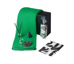 Подарочный набор с пледом, свечой и диффузором, зеленый