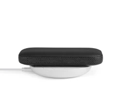 Внешний аккумулятор с беспроводной колонкой Powersound, черный