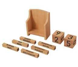 «Вечный» календарь из бука