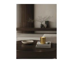 Ароматическая свеча Wellmark «Quiet Rebellion» - Золотой