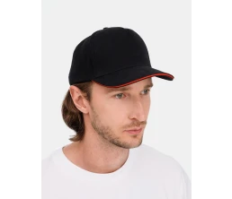 Бейсболка Classic 2.0, черная с красным кантом