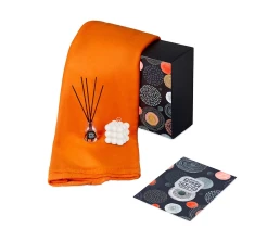 Подарочный набор с пледом, свечой и диффузором, оранжевый