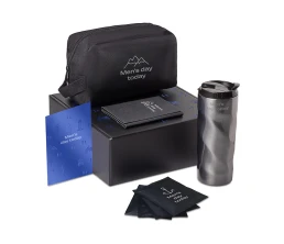 Подарочный набор «Re:m. Road»  с термокружкой, косметичкой и обложкой для паспорта