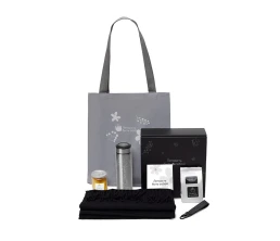 Подарочный набор «Re:f. Walk» с палантином, шопером и термосом