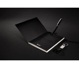 Блокнот Swiss Peak в комплекте с ручкой и брелком