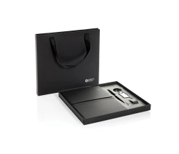 Блокнот Swiss Peak в комплекте с ручкой и брелком