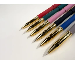 Ручка пластиковая шариковая 