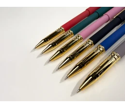 Ручка пластиковая шариковая 