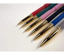 Ручка пластиковая шариковая 