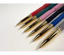 Ручка пластиковая шариковая 