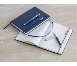 Набор Legato Elegance из блокнота формата А5 в твердой обложке и ручки-роллера, синий/синий