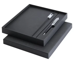 Набор Legato Elegance из блокнота формата А5 в твердой обложке и ручки-роллера, черный/белый