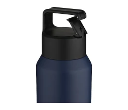 Бутылка для воды с вакуумной изоляцией Astra/Астра объемом 600 мл из меди и переработанной нержавеющей стали, сертифицированной по стандарту RCS, темно-синий