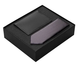 Подарочный набор Long River: обложка для паспорта, галстук (без лого Long River), черная коробка