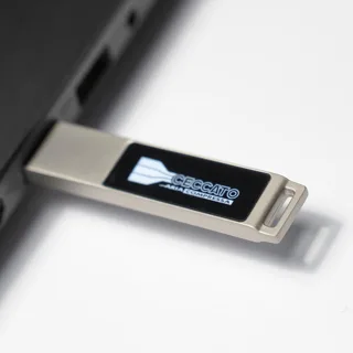 USB flash-карта LED с белой подсветкой (32Гб), серебристая, 6,6х1,2х0,45 см, металл — фото 3