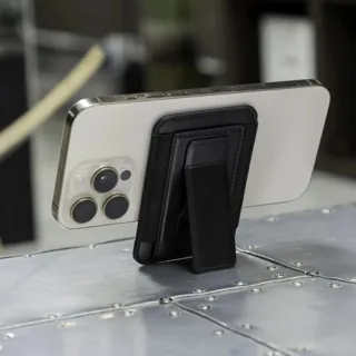 Картхолдер magsafe с подставкой для смартфона «Wally stand» — фото 1
