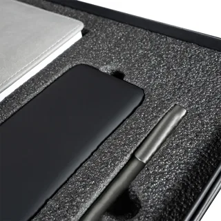 Набор подарочный BLISS: ежедневник, ручка и power bank в коробке с ложементом — фото 1