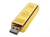 USB-флешка на — фото 1